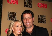 Tony Robbins: The Life Choices Of A Great Artist Tony Robbins