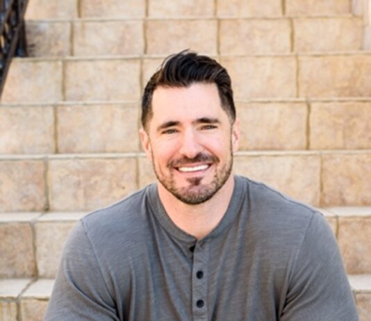 Ferrari Energy Outlines 7 Tools for Creating a Pitch Deck Ferrari Energy Adam Ferrari