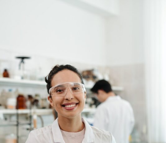 Pharmacy Skills – What Do Pharmacies Look For In Graduate Pharmacists? What Do Pharmacies Look For In Graduate Pharmacists